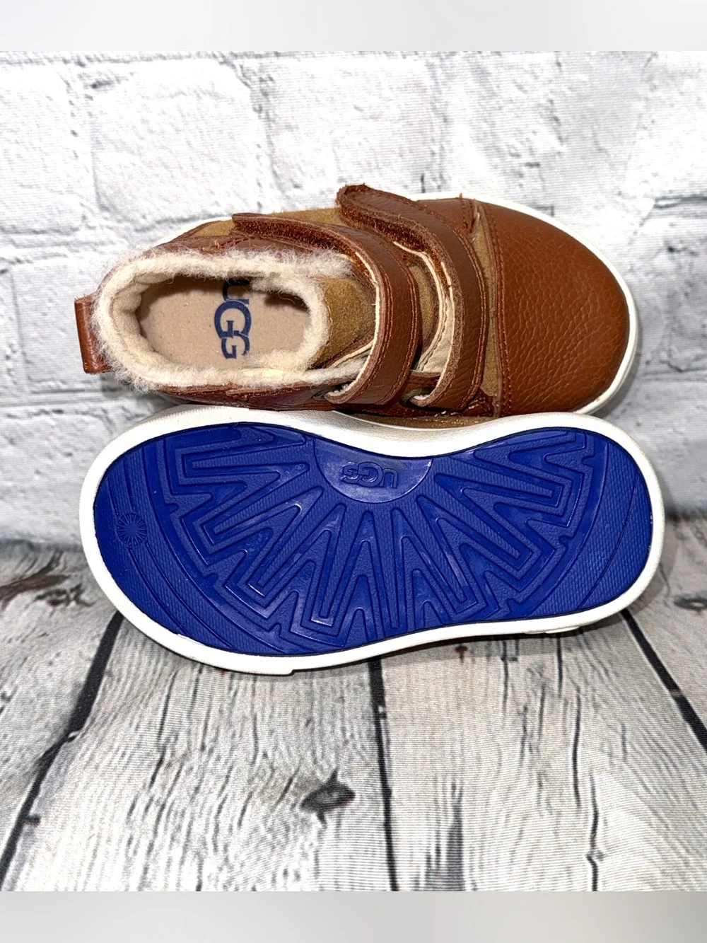 UGG Toddlers Rennon II Shoes - Picture 7 of 8